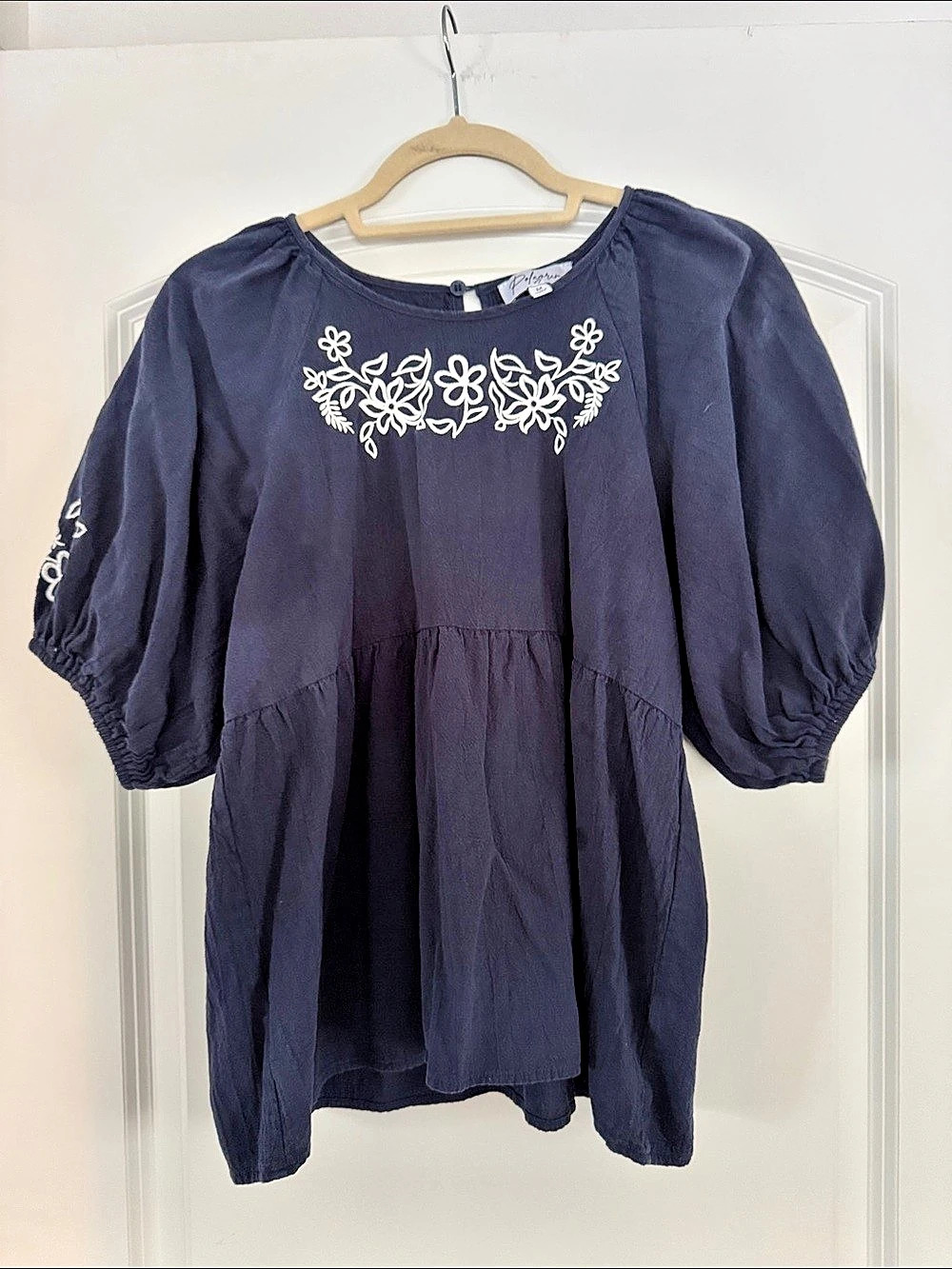 Pologram Embroidered shirt in Blue Size Medium Like New